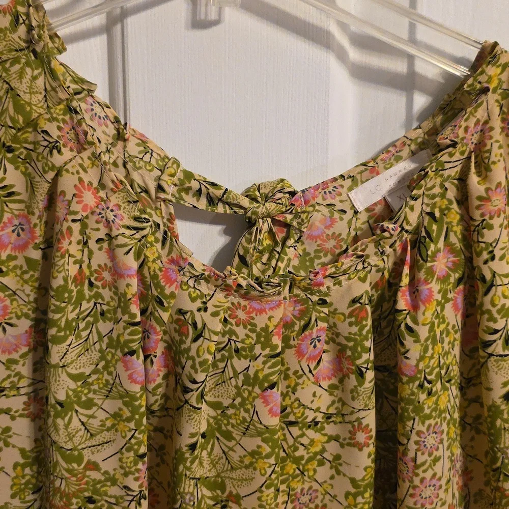 LC Lauren Conrad Floral Top with Green and Pink Accents - Picture 5 of 10